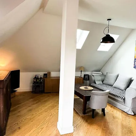 Dignan - Elegant T2 En Plein Centre - A Deux Pas De La Mae-8974 *